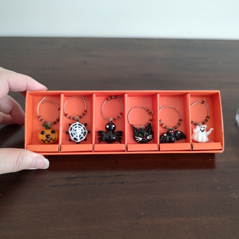 VTG Pier 1 Halloween Glass Drink Charms Pumpkin Spider Web Ghost Black Cat Bat